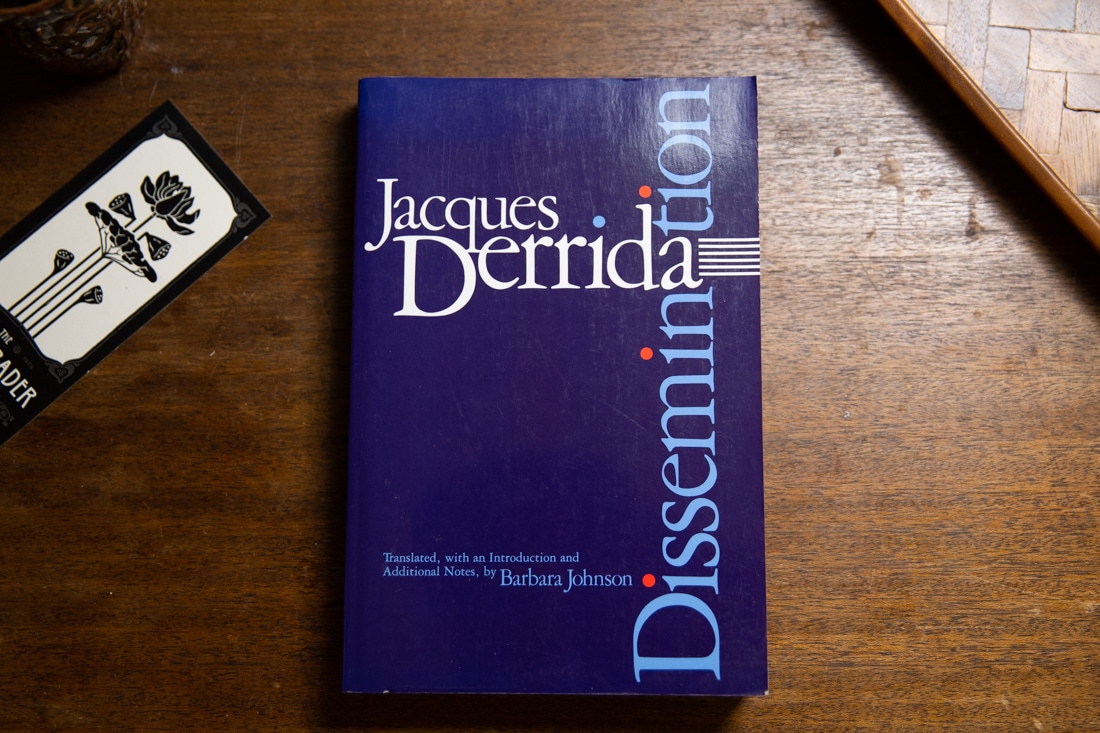 Dissemination by Jacques Derrida