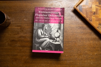 Extraordinary Popular Delusions cover
