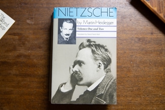 Nietzsche (Heidegger) cover