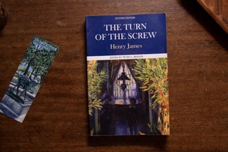 The Turn of The Screw - Scholar cover
